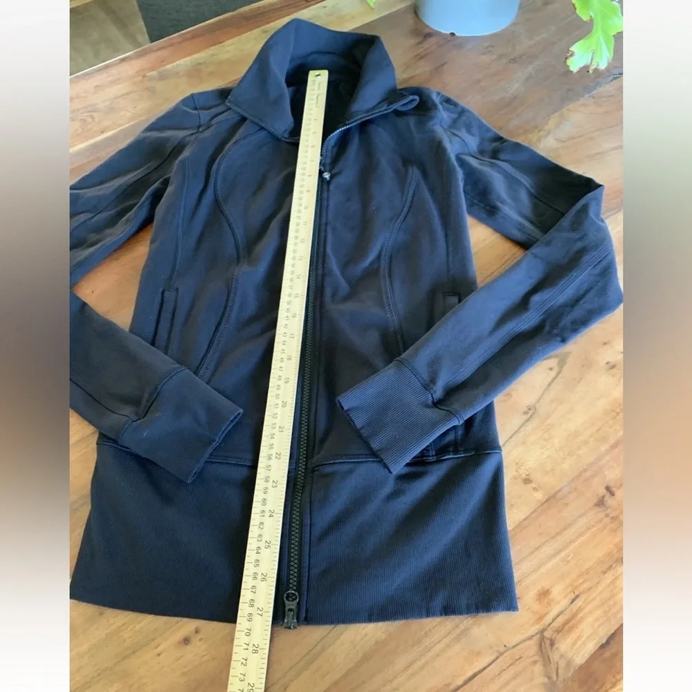 Lululemon Black Full Zip Jacket Women’s Size 6 athletic yoga running active - Picture 11 of 14